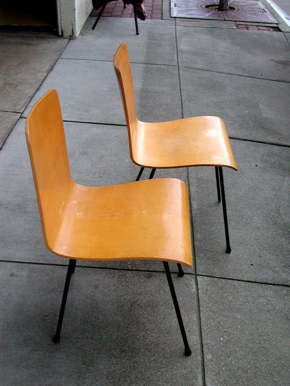 Mid-20th Century Stylish Pair of Sligh-Lawson Chairs
