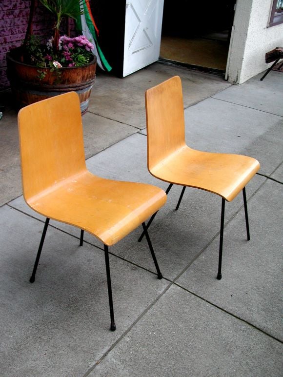 Stylish Pair of Sligh-Lawson Chairs 1