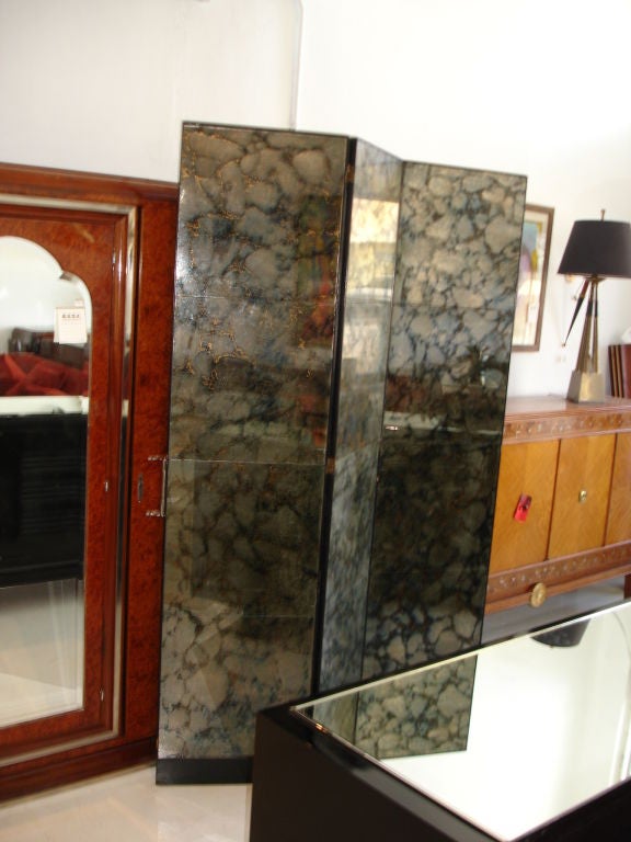 3 panel Mirrored Screen