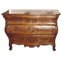 18th c. Walnut Commode 8