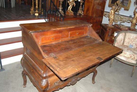 18th c. Walnut Tuscan Slant Top Desk