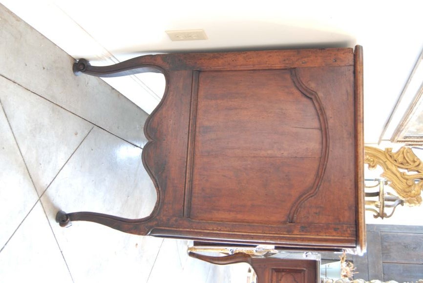 18th c. Walnut Commode