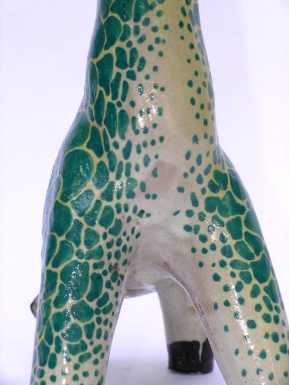 ITALIAN ART DECO GREEN-ON-YELLOW GLAZED POTTERY GIRAFFE For Sale 1