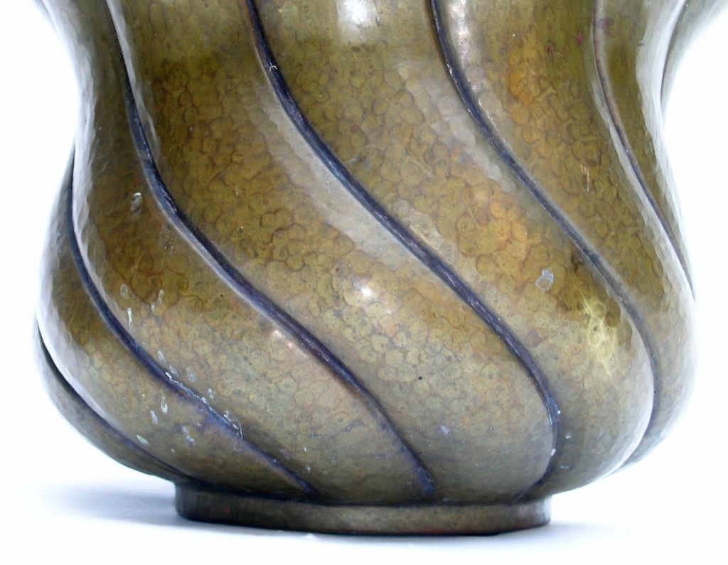 AN ITALIAN ART DECO BRASS REPOUSSE PLANTER by Casagrande 3