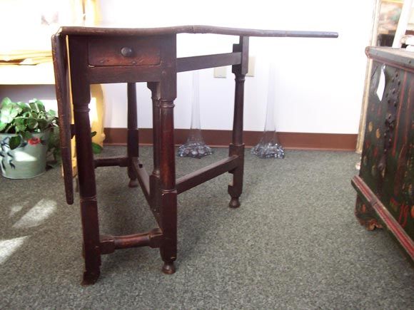 17th C. Small  English Oak Drop Leaf Table