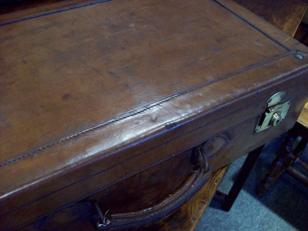 Stack of Three Antique Leather Suitcases In Good Condition In Port Chester, NY