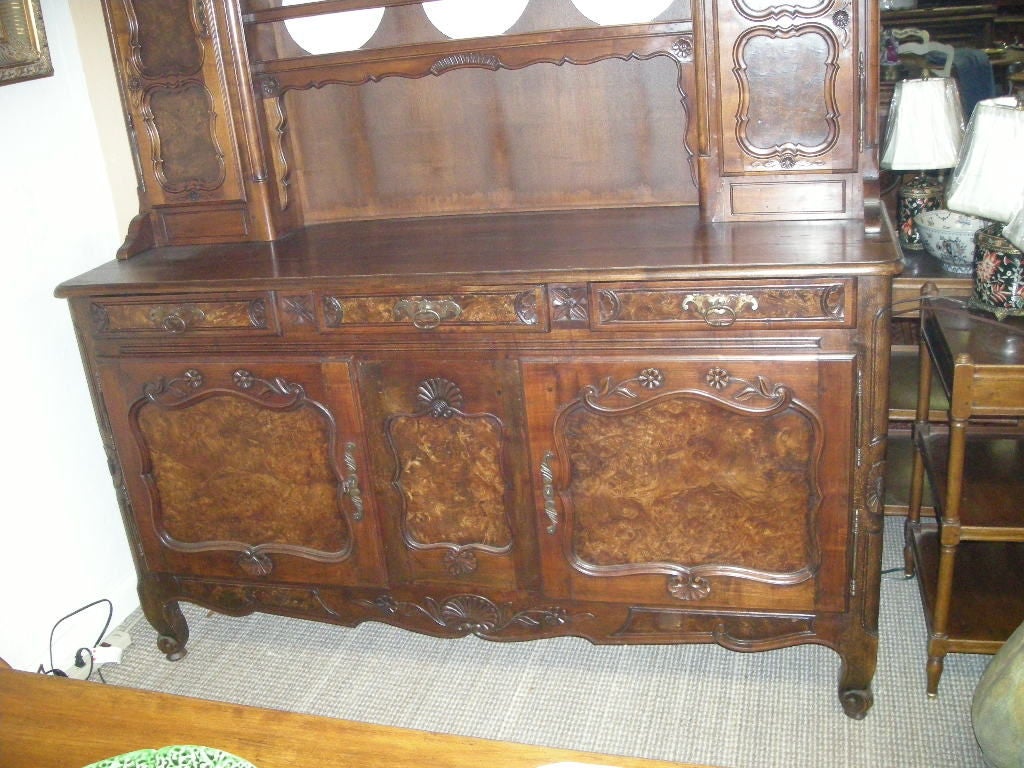 Mid-20th Century French Provencial Louis XV-Style China Hutch (Vaissellier)