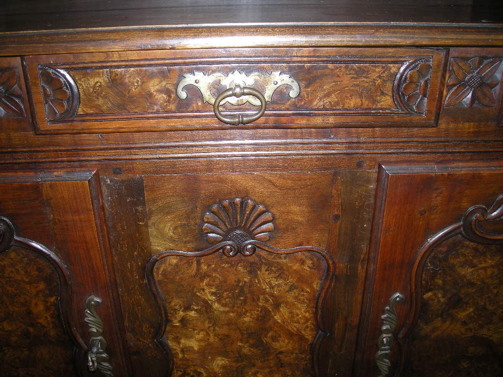 French Provencial Louis XV-Style China Hutch (Vaissellier) 2
