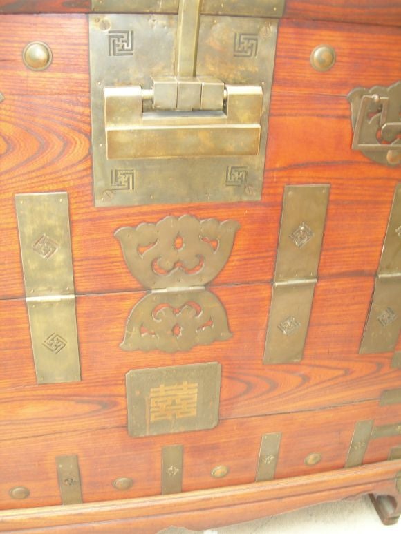 Korean Chest In Good Condition For Sale In Los Angeles, CA