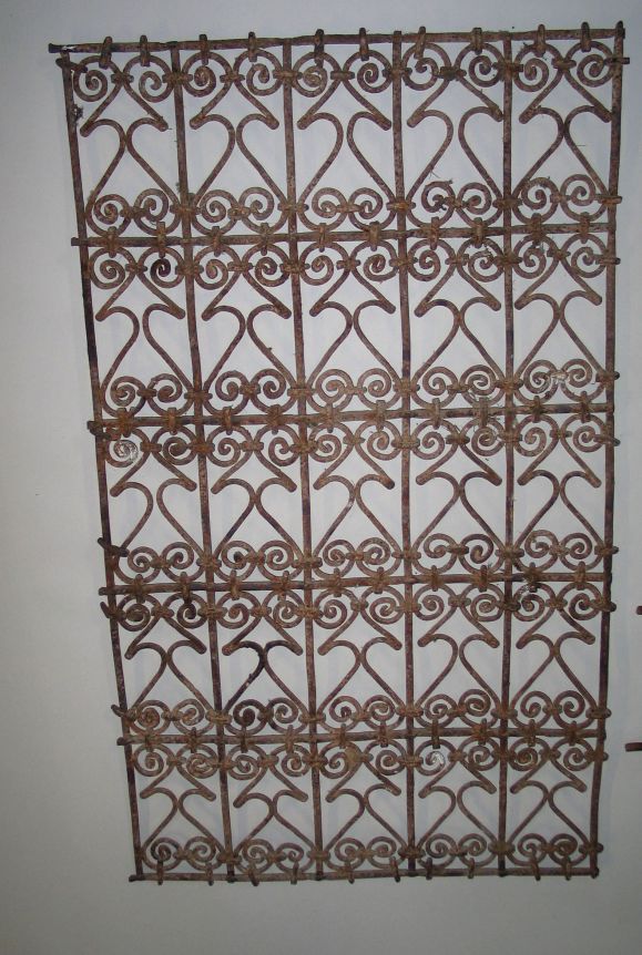 Five Islamic Wrought Iron Wall Decorations or Sculptures In Good Condition For Sale In New York, NY