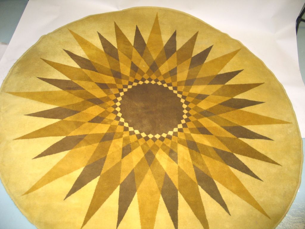 round sunburst rug
