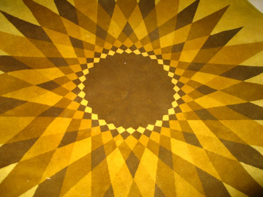 mid century modern round rug