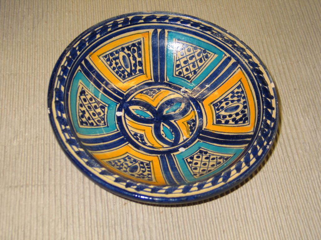 Hand-Painted A Set of 3 Hand Painted Dishes / Bowls For Sale