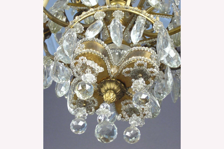 French Crystal and Gilt Bronze Chandelier by Maison Baguès for Jansen For Sale 1