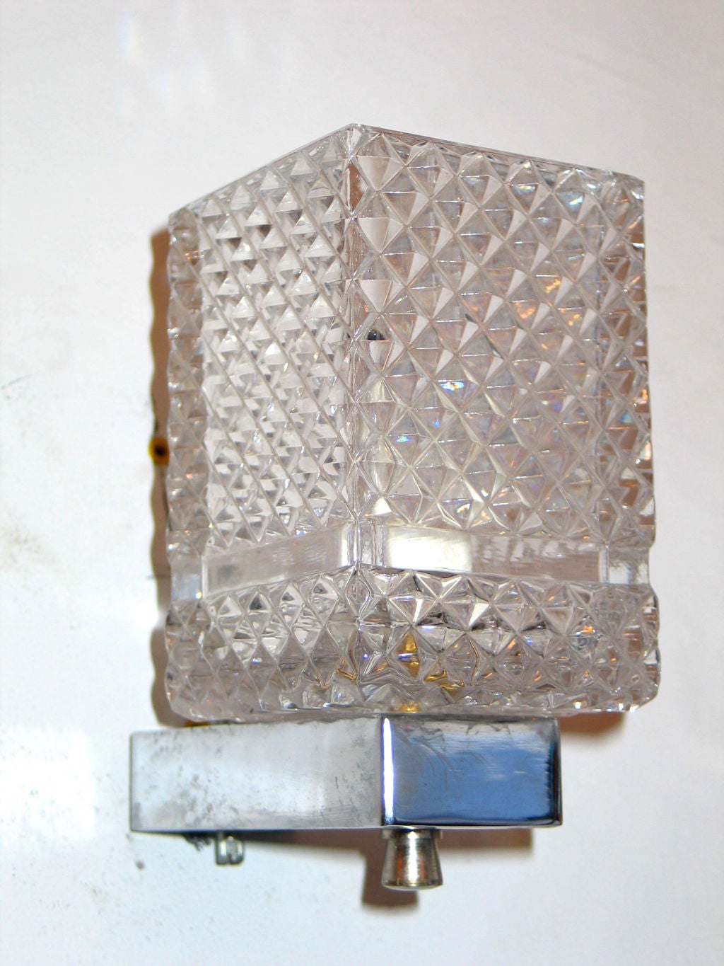 Two Pairs of Italian Cut Glass Sconces In Good Condition For Sale In New York, NY