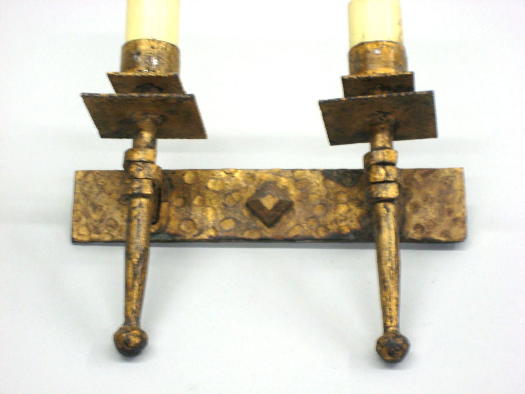 4 French Midcentury Modern Neoclassical Gilt Iron Sconces, Gilbert Poillerat In Good Condition For Sale In New York, NY