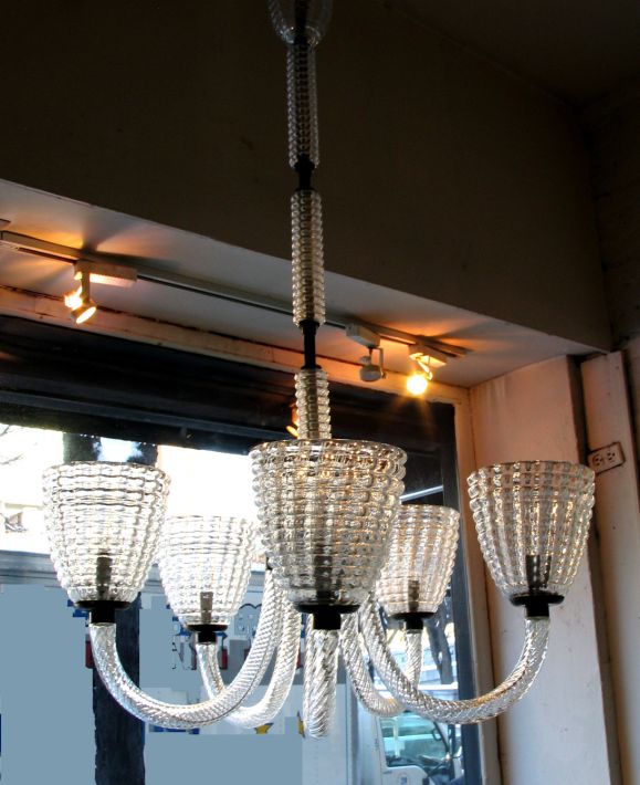 Elegant and Sober 4 Arm Murano Chandelier by Barovier e Toso in Thick Opaque Glass. A Classic Piece from the Late 1930's. 

The height of the chandelier is modifiable between 24