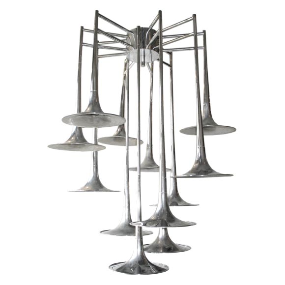 Grand lustre trompette italien en chrome de style mi-siècle moderne, par Reggiani