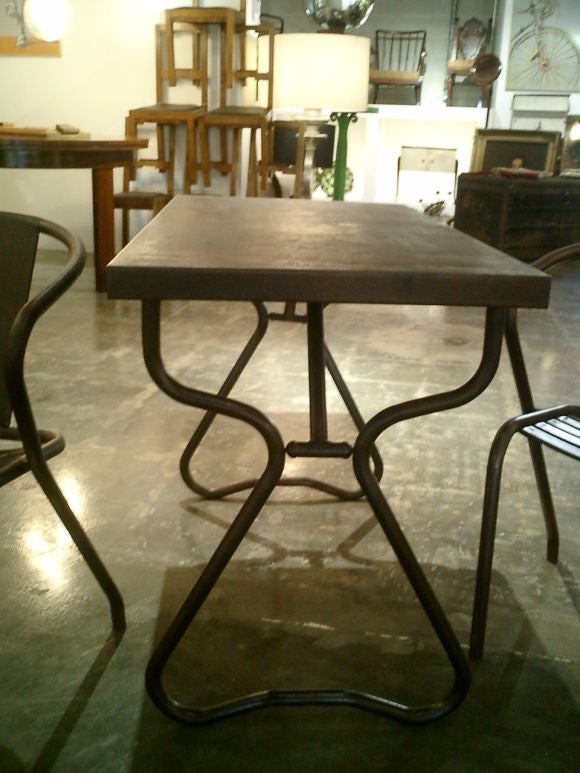 Iron table with pair of armchairs