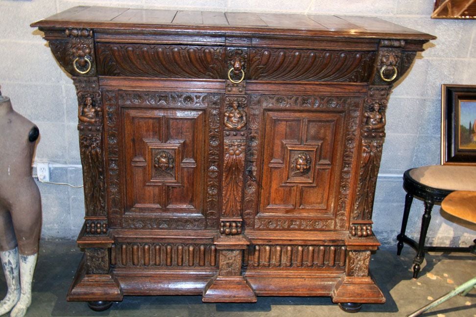 18th c. Flemish Cabinet