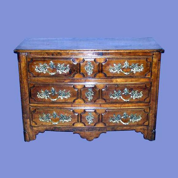 French 18th century Period Louis XV three-drawer cherry chest