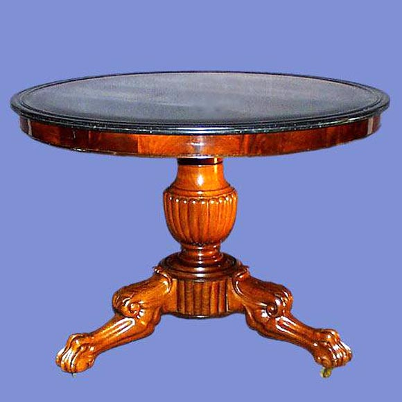 French 19th century flame mahogany Empire style gueridon table In Excellent Condition For Sale In Los Angeles, CA