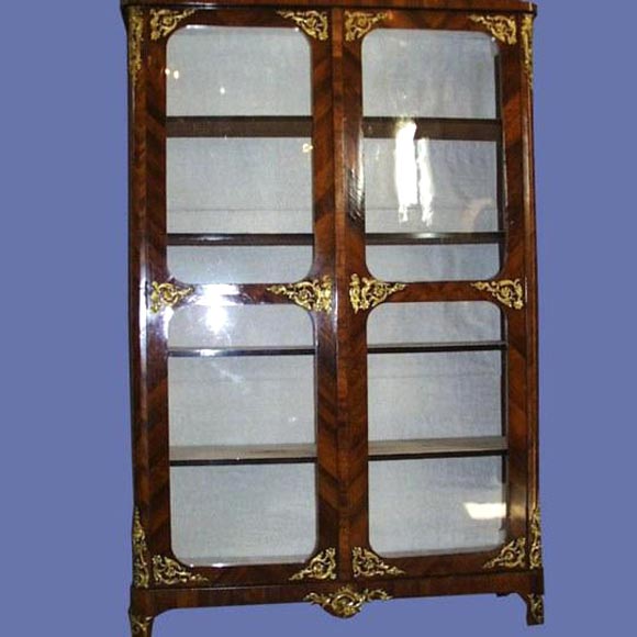 French 19th century rosewood vitrine
