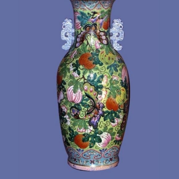 Exceptional large Chinese 19th century porcelain lamp