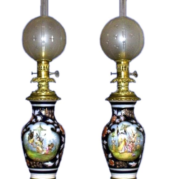 Pair of fine French 19th century Bayeaux Paris lamps For Sale