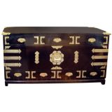 Lacquer Chineese sideboard