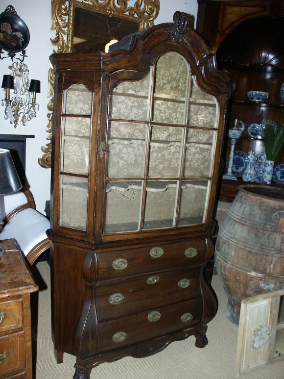 18th C Dutch Walnut Display Cabinet For Sale 1
