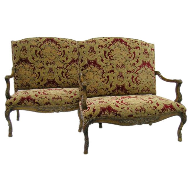 Pair of French Walnut Regence Style Marquises For Sale