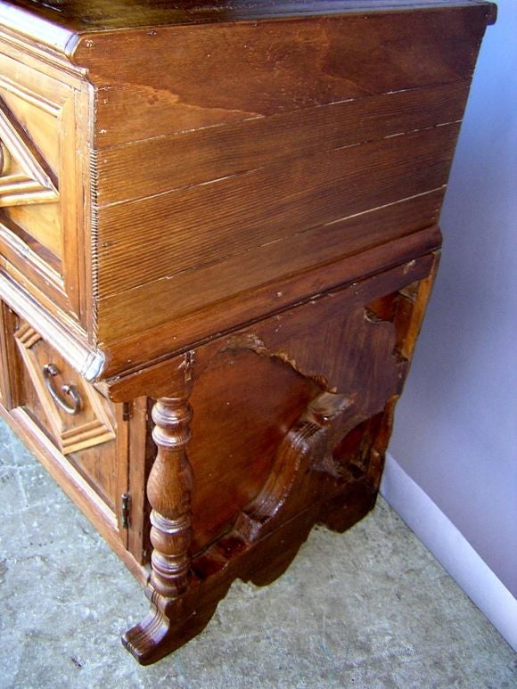19th Century Antique Mostrador