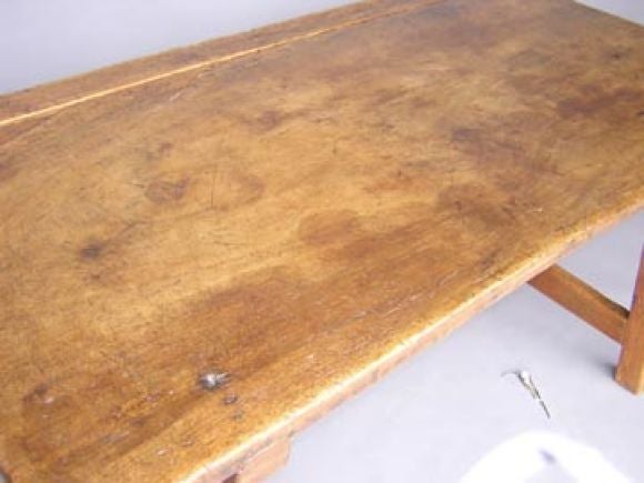 Circa 1760 walnut tavern table, beutiful patina and construction