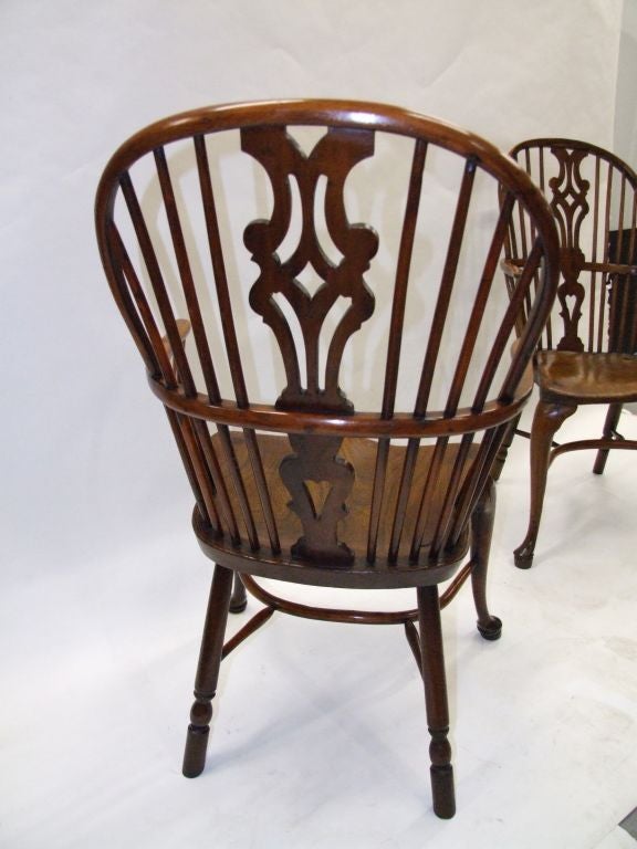 Rare Pair of 18th c English Yewwood  Windsor Armchairs 2