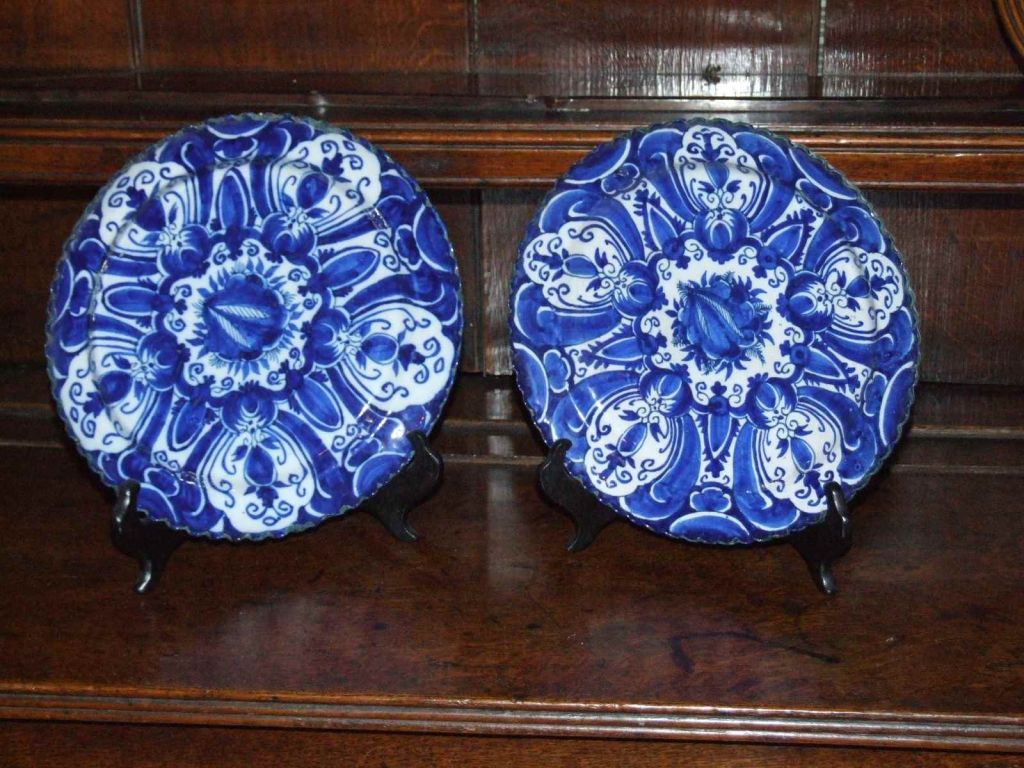 Pair of 18th Century Dutch delft plates