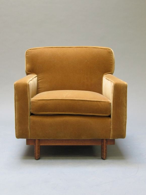 FLW designed this series for Heritage-Henredon in 1948 (or so), his only commercially produced line.