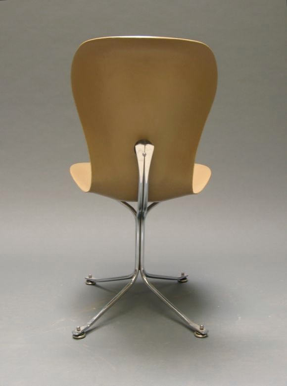 Isamu Noguchi Cyclone Table with Four Ion Chairs 4