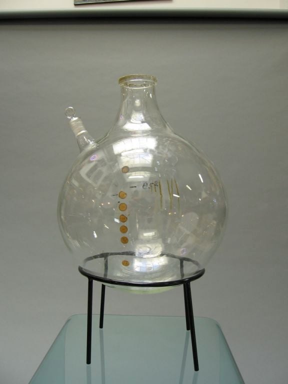 American Large Scale Laboratory Glass Flasks