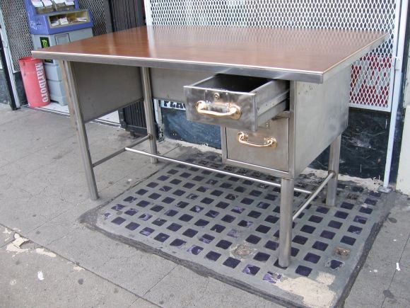 Drafting Height Desk