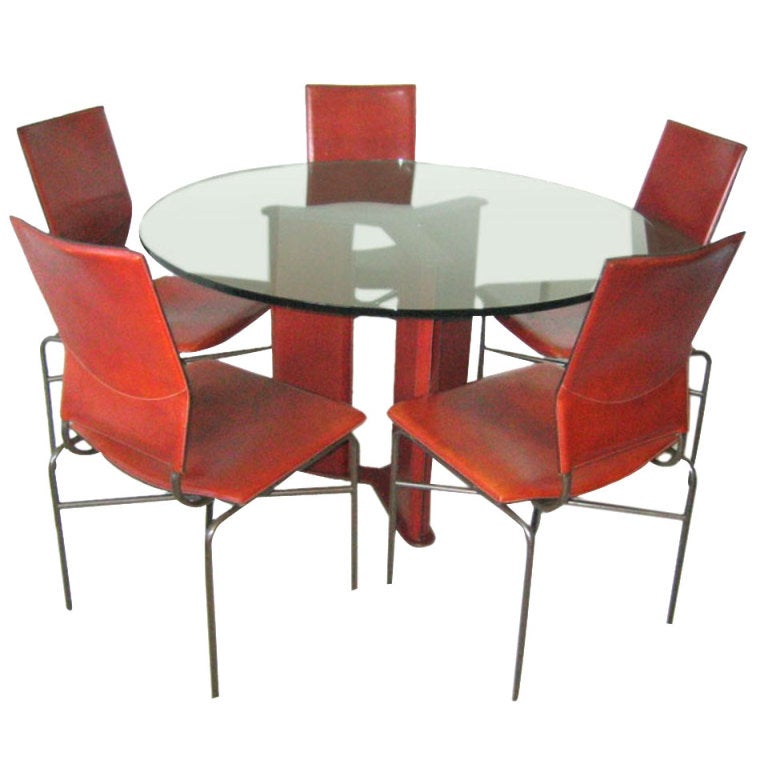 Dining set in stitched leather cowhide with thick glass tabletop by Matteo Grassi, Italy. Signed. Table measures 28.5