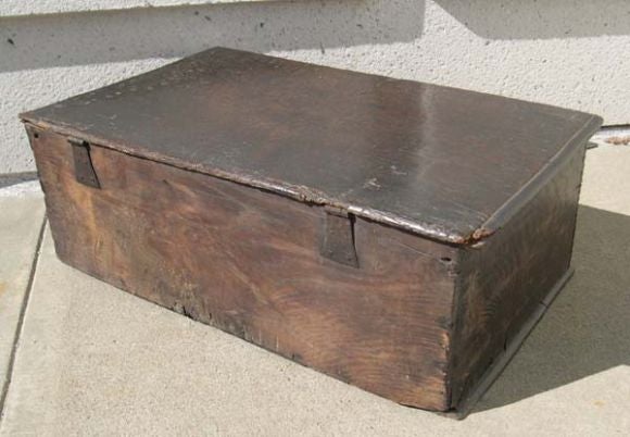 17th century English bible box In Good Condition In Stamford, CT