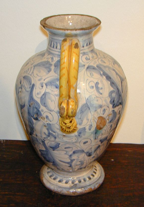 17th century Italian syrup jar (apothecary jar)