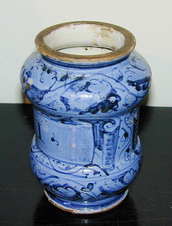 17th century Italian albarello (apothecary jar)