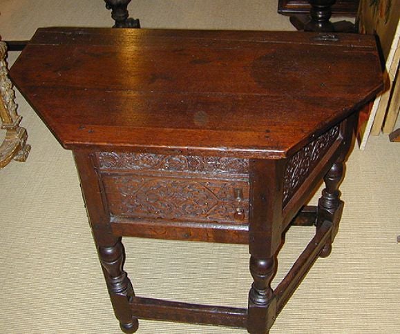17th c English Credence Table 1