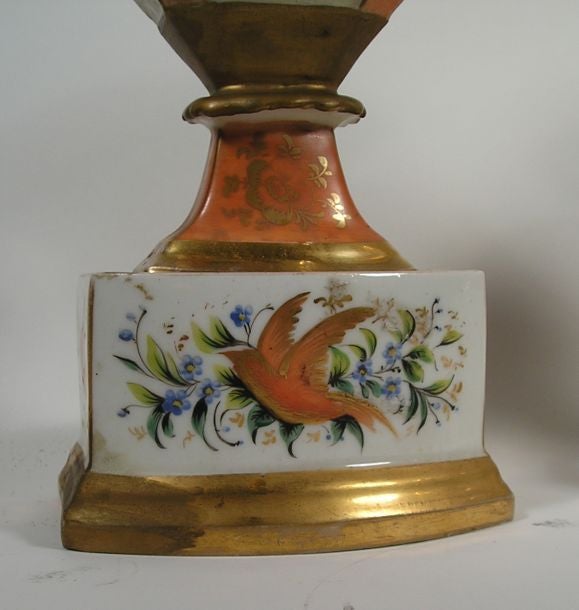 Pair of Old Paris Porcelain Urns In Good Condition In Westwood, NJ