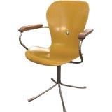 Gideon Kramer Ion chair
