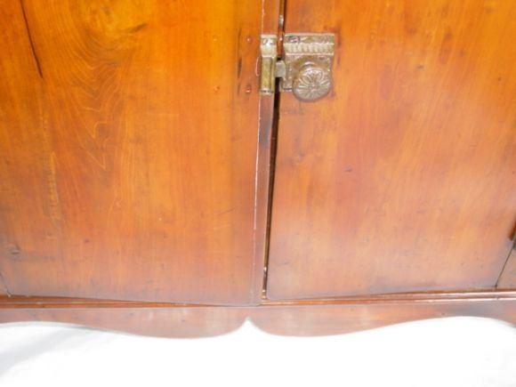 Mid 19th century New England pine dry sink,two doors, and one shelf,origional brass fittings.Nice country piece.
