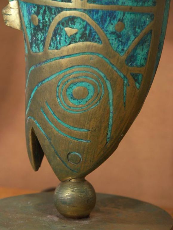 Absolutely amazing pair of table lamps in solid bronze with applied patinated finish, depicting fish. From nose to tail they are oozing with presence, the scales in a strong abstract design. Heavily cast and beautifully aged. Priced as a pair.