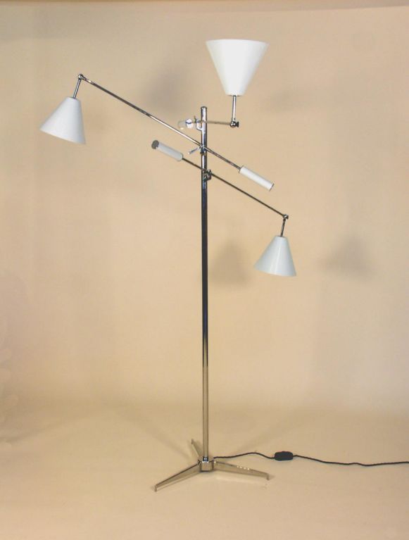 Mid-Century Modern Floor Lamp in the Manner of Gino Sarfatti